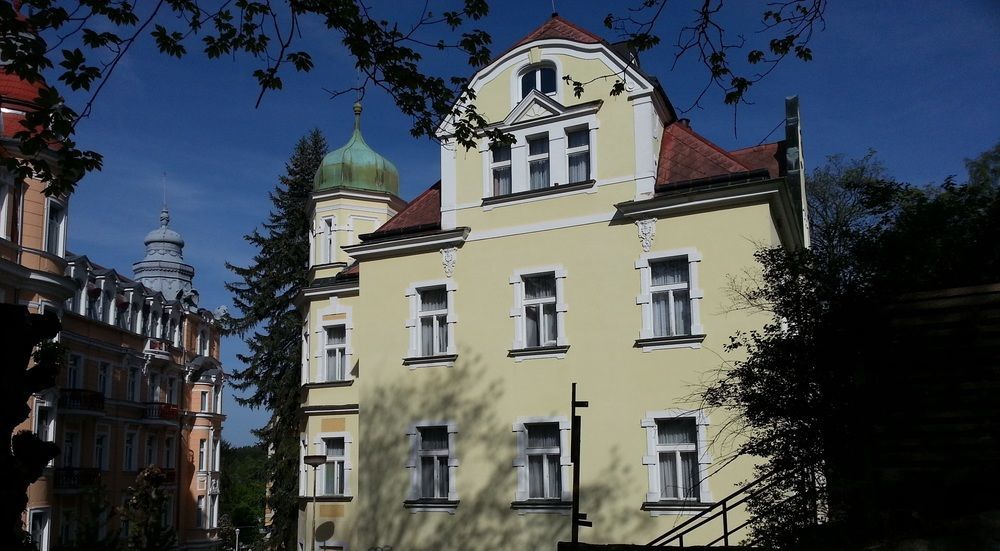 Pension Akropolis, Eco Breakfasts From Farm Марианске-Лазне Экстерьер фото